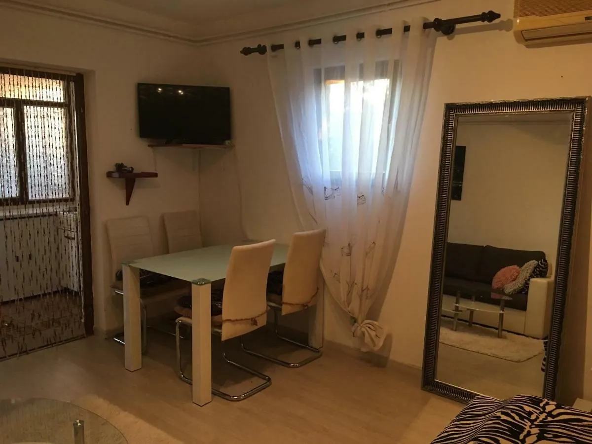 Apartment 자드라보노